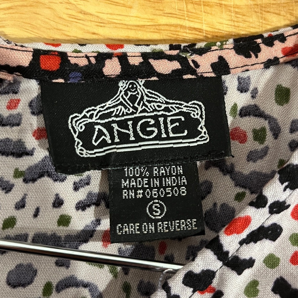 Angie Multicolor Patterned Dress
Size small - Picture 4 of 4